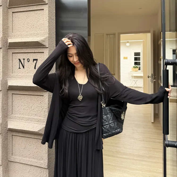 王嬛嬛MsLime25年春款"轻质"莱赛尔山羊绒三件套套装 HD2A0729