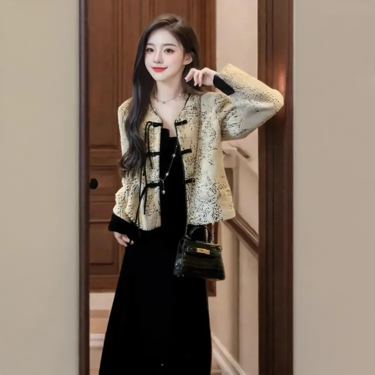 秋装搭配一整套新中式国风提花盘扣外套显瘦丝绒吊带连衣裙套装女