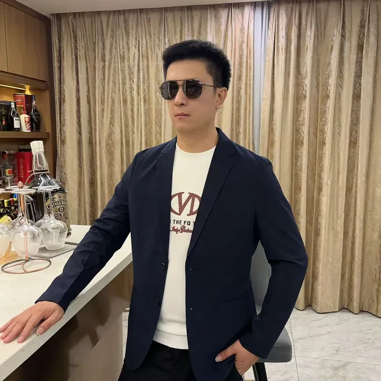 2025秋冬男士新款潮流外套纯色轻奢欧货时尚休闲薄单西薄款008