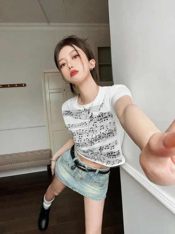 美式白色独特漂亮小衫2025夏季新款小个子短袖T恤女短款宽松上衣