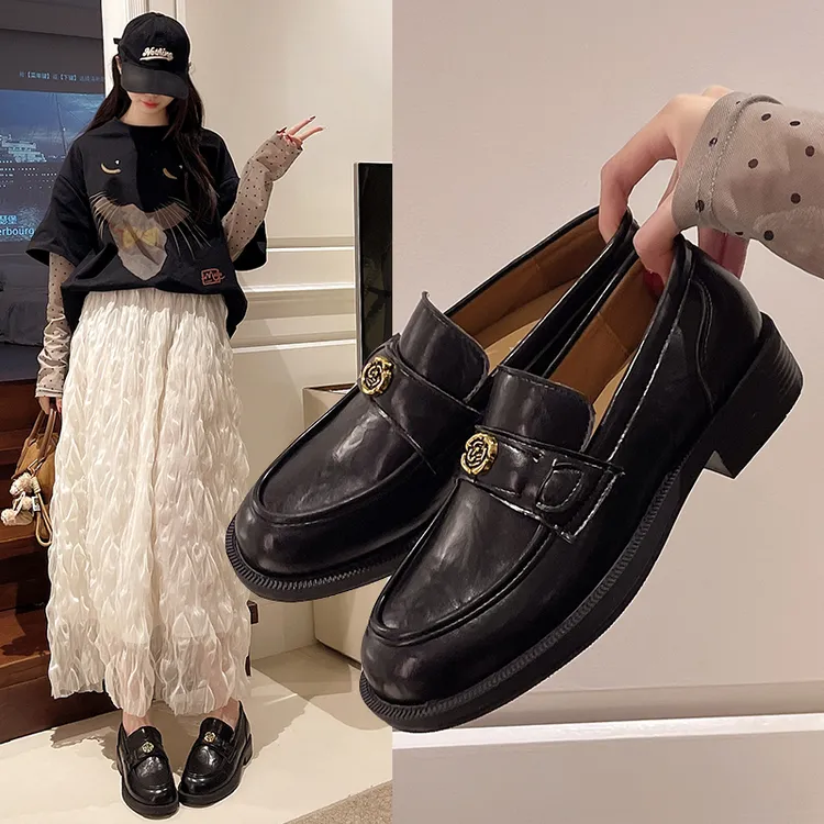 2026春季新款休闲鞋子英伦风低跟一脚蹬英伦风乐福鞋女