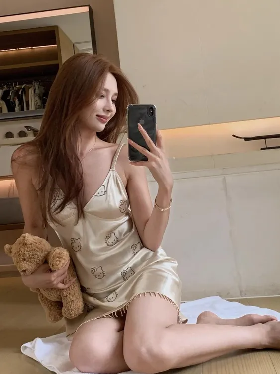 【DMXJ大梦想家】HelloKitty烫钻冰丝睡衣女2025新款夏季家居服睡裙