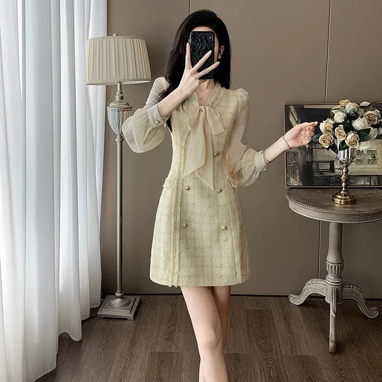 秋季法式富家千金风裙子高端小众设计气质炸街小香风假两件连衣裙