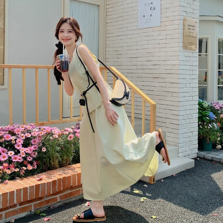 温柔风气质显瘦套装裙女夏新款法式漂亮无袖背心半身裙两件套