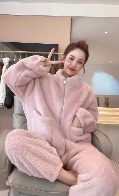 【绒宝宝】睡衣女冬季加绒保暖拉链设计感外穿家居服宽松休闲两件套