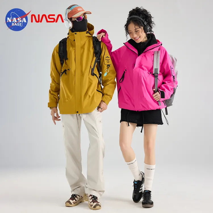 NASA户外男女运动防水防风连帽可拆卸冲锋三合一情侣登山服外套