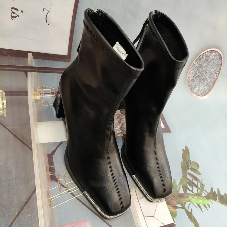 法式粗跟黑色皮质金属高跟气质瘦瘦靴时装靴