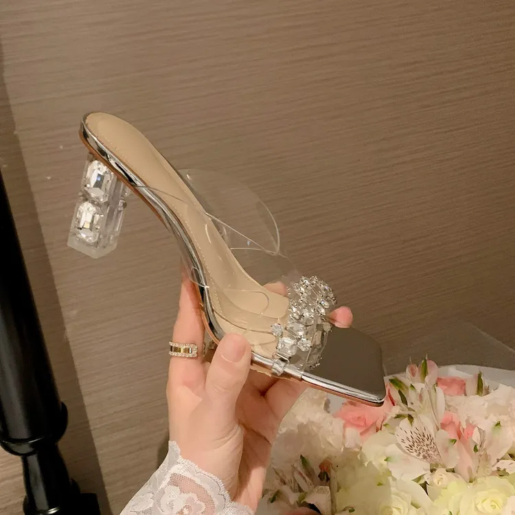 闪闪水钻透明一字带粗跟凉拖仙女风方头水晶跟凉鞋女外穿性感