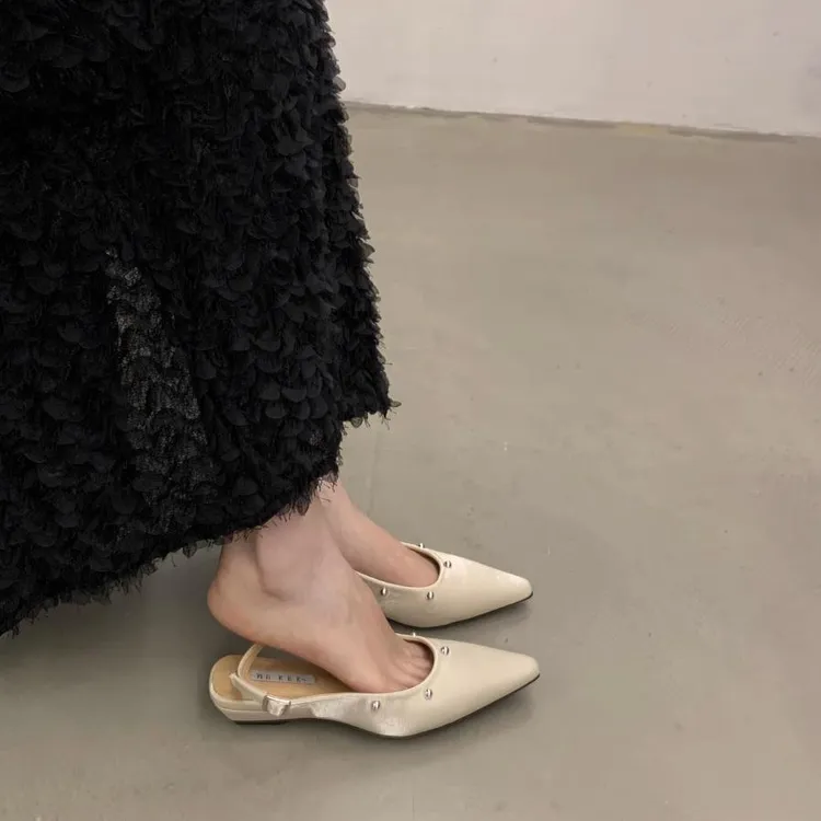 韩版气质尖头钉珠包头凉鞋女2025新款小众设计感后空时装玛丽珍鞋