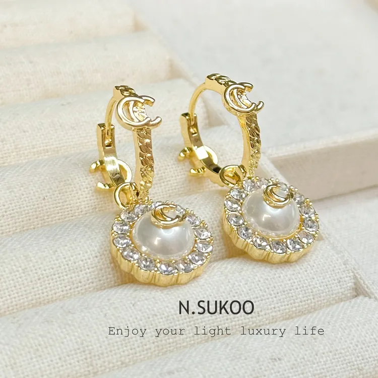 铜合金仿珍珠耳饰 E0053-65时尚轻奢贵气优雅金色精致小众耳环