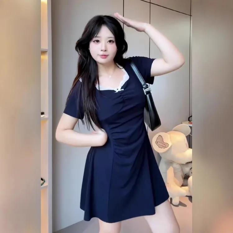 大码法式连衣裙女胖mm收腰显瘦甜美型蕾丝领口复古优雅褶皱A字裙M