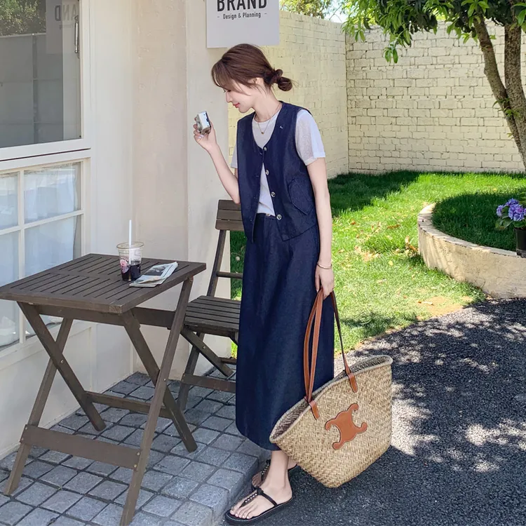 韩系ins风马甲T恤半身裙套装2025女夏新款极简风穿搭松弛感三件套