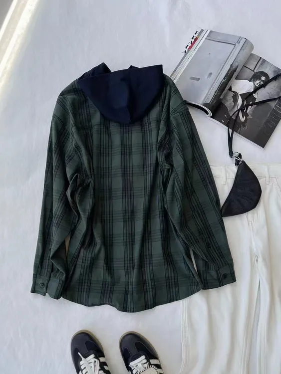 纯棉软糯墨绿色小格子宽松版松弛感拉满时尚年轻连帽长袖衬衫