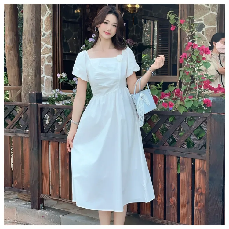 拉夏贝尔时尚洋气质中长连衣裙女2025夏季新款高腰短袖收腰小白裙