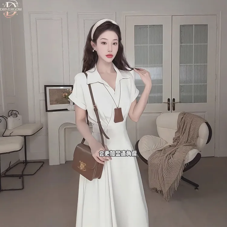 夏季新款高级感法式V领杏色衬衫式连衣裙女收腰纯欲慵懒风a字裙