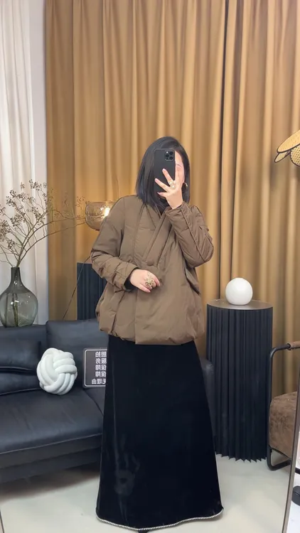 [芊兮柚】高级轻奢设计感简约显瘦时尚遮肉白鸭羽绒服外套