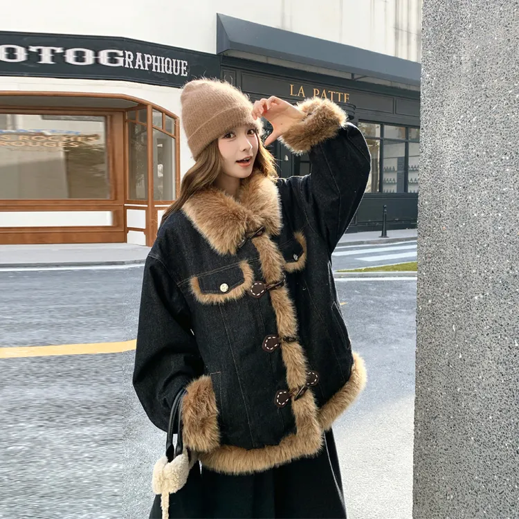 复古港风牛仔皮毛一体外套2025冬新款潮流炸街酷飒百搭夹棉派克服