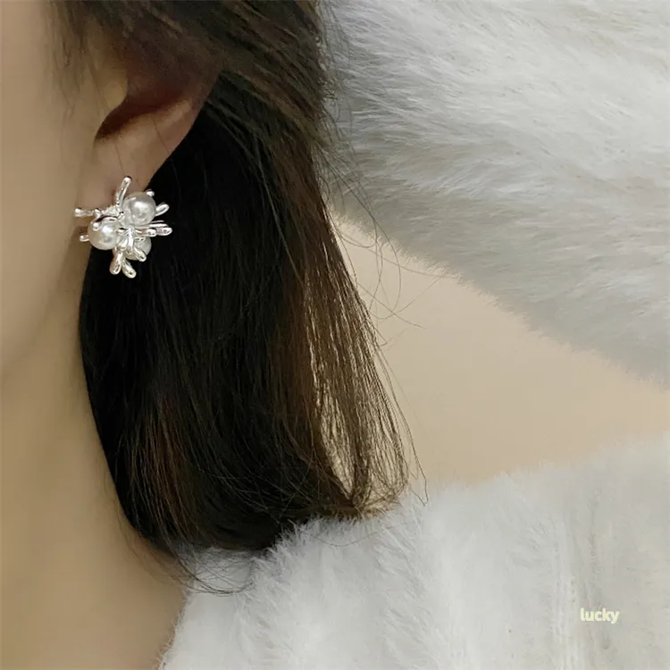 黄铜仿珍珠耳饰 法式复古金属烟花仿珍珠耳钉女百搭小众甜美耳饰