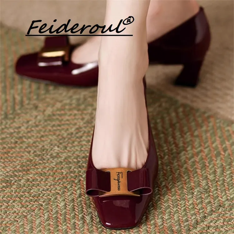 Feideroul2025新款蝴蝶结酒红方头漆皮粗跟单鞋女气质大码浅口鞋