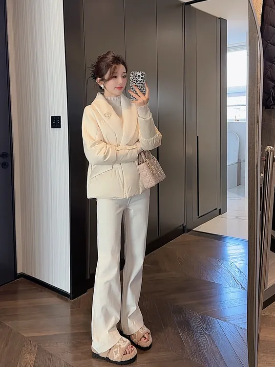 【大静静】“软云鹅绒”独特超好看绵羊毛翻领鹅绒服