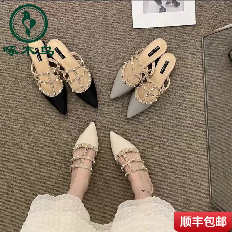 啄木鸟铆钉低跟凉鞋女外穿2025年春夏新款法式小众仙女风粗跟包头