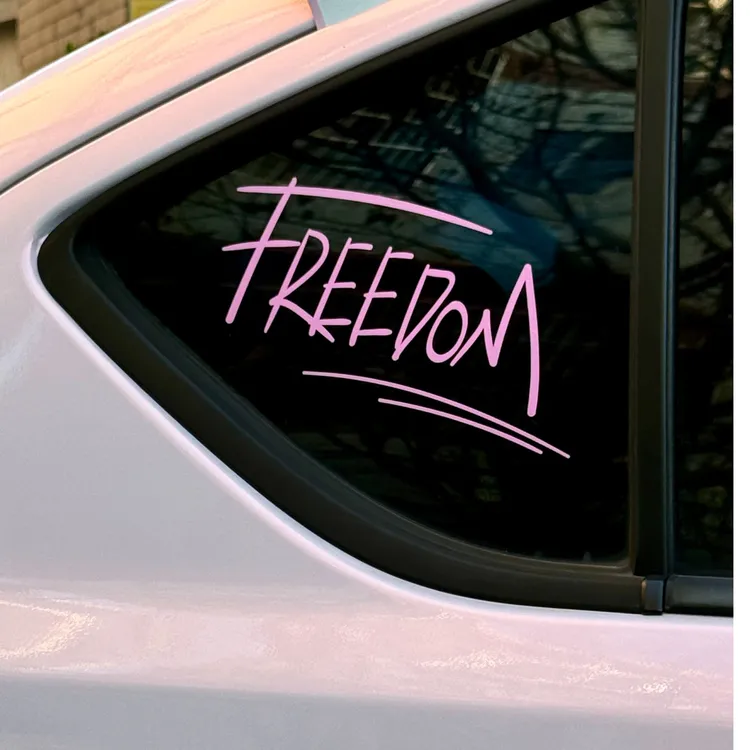 原创汽车车窗三角窗车贴玻璃窗反光汽车贴纸FREEDOM英文个性车贴