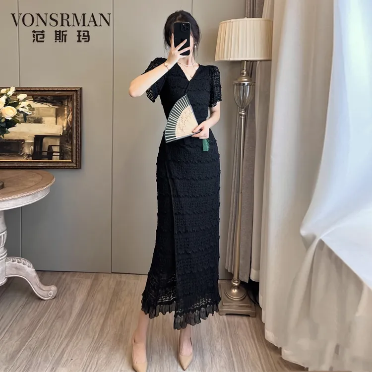 复古气质女神范优雅赫本风小黑裙小众设计感一片式蕾丝连衣裙黑色