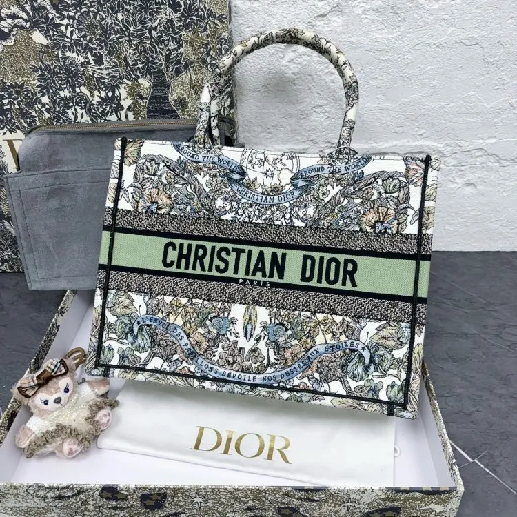 95新/迪奥/包包/[260101XZWC]/C8879421368