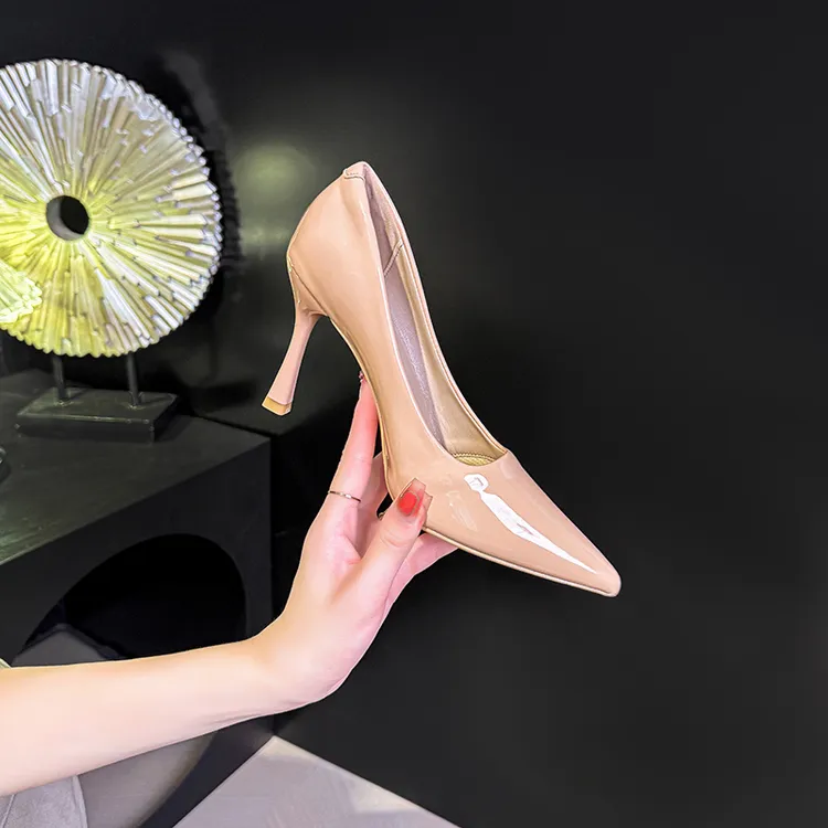 踩屎感高跟鞋女细跟尖头气质通勤工作鞋上班鞋不累脚法式绒面单鞋