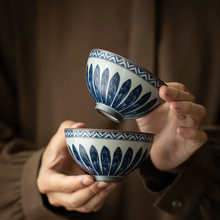 国潮新款汝窑芭蕉叶怀手杯喝茶杯茶盏家用可开片陶瓷品茗茶道用具