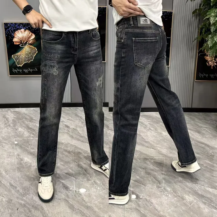 男士牛仔裤时尚骏马印花男裤2025秋季新款直筒牛仔裤做旧百搭长裤