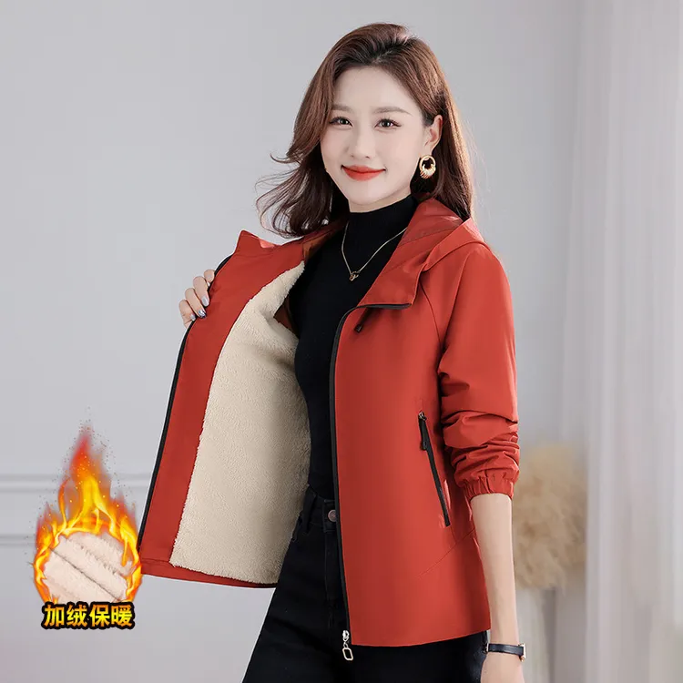 北级绒加绒加厚保暖风衣夹克外套女2025年秋冬新品中年妈妈装短款