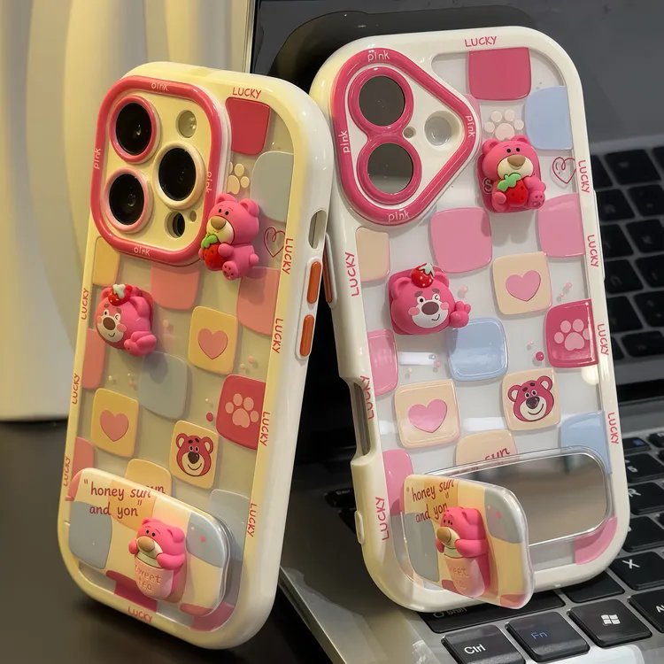 草莓熊公仔支架适用苹果16手机壳iPhone15小米14vivoppo华为p70套