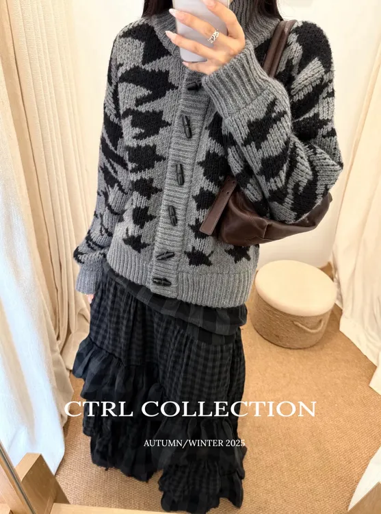 CTRL~1折入*2025AW新款 YY千鸟格图案毛衣 牛角扣立领超厚实外套