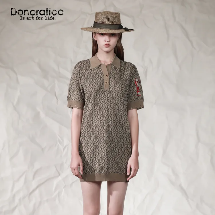 达衣岩文艺复古夏季休闲风棉纤混纺花型提花贴布绣直筒连衣裙女