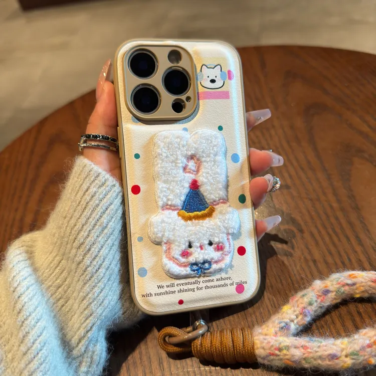 毛绒刺绣西高地适用iPhone16手机壳苹果15promax全包14/13/12女