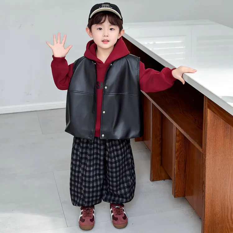 男童卫衣套装春秋韩版新款儿童皮衣马甲三件套帅气男孩秋季潮衣服