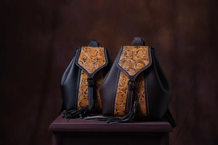 民族风双肩包牛皮真皮休闲百搭复古个性女士时尚轻奢包多用印花包