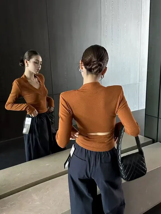 十三行辣妹V领长袖t恤女早秋季2025新款修身内搭打底衫