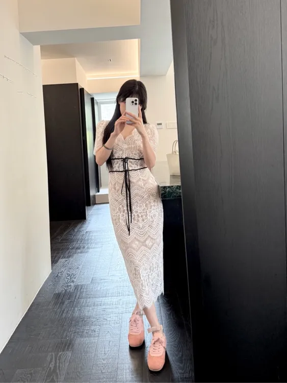 秋秋服装买手店韩国小众设计师款蕾丝拼接连衣裙优雅气质显瘦