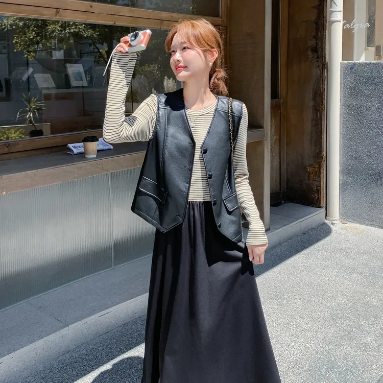 2025早秋新款复古马甲连衣裙女秋季新款高级感法式显瘦裙子两件套