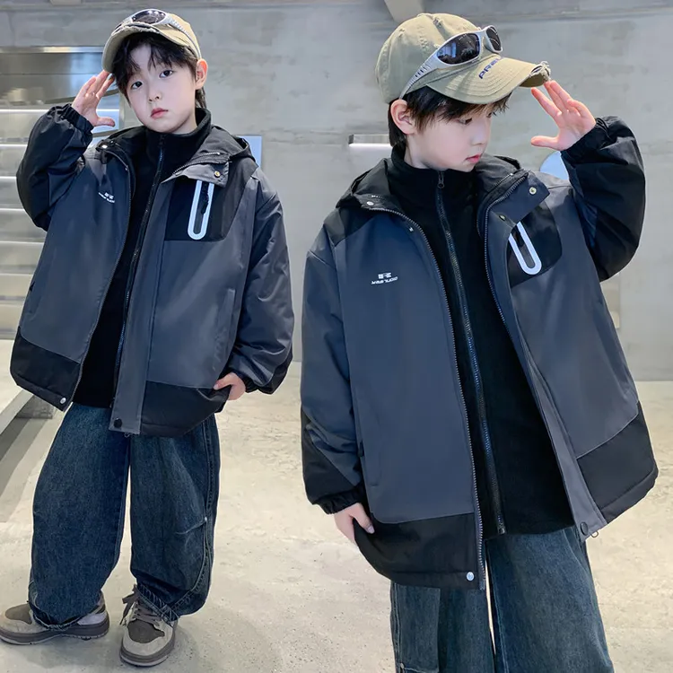 男童冲锋衣三合一冬季外套2025新款儿童洋气加绒加厚中大童韩版潮