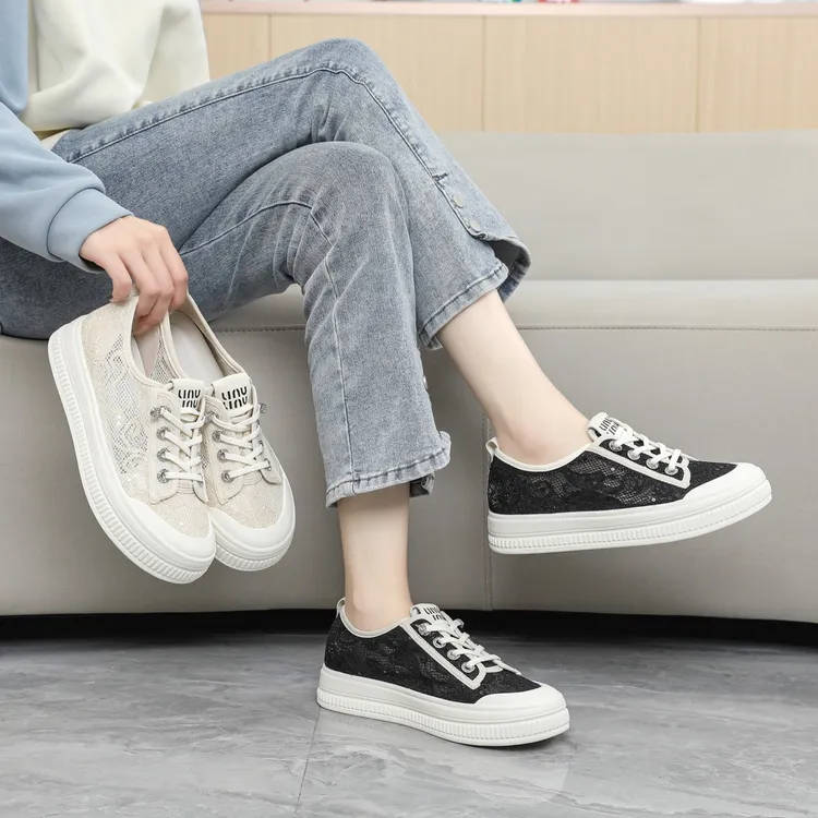 大码女鞋40--43码2025夏季时尚百搭洋气减龄蕾丝透网渔夫鞋饼干鞋