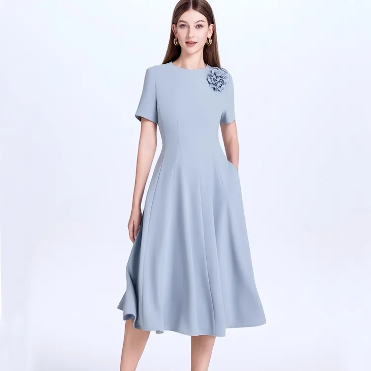 2025夏季新款清新气质显瘦立体分割短袖连衣裙