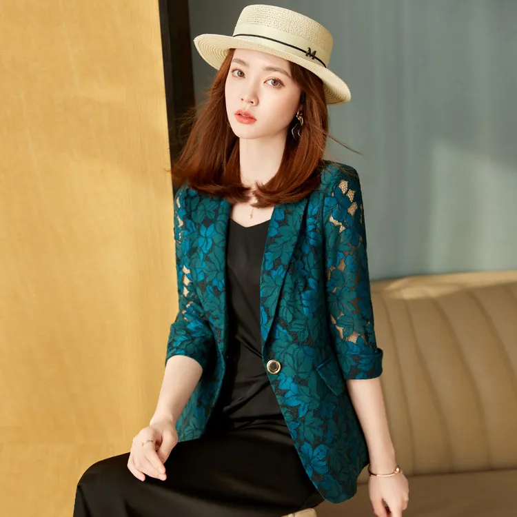 高级感小西装外套女中袖2025春夏季新款短款修身西服女士薄款休闲