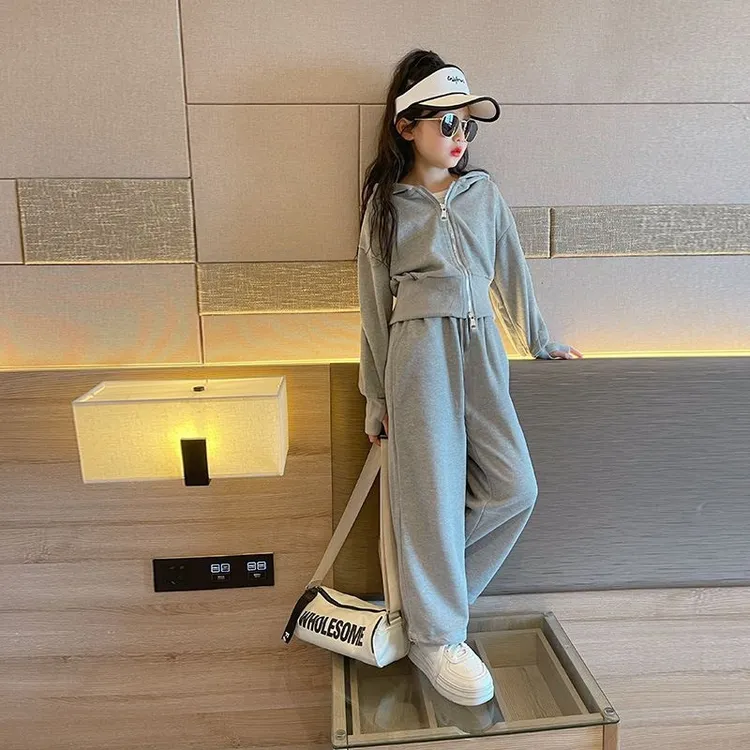 女童套装春秋装2024新款中大童洋气连帽卫衣阔腿裤休闲时髦两件套