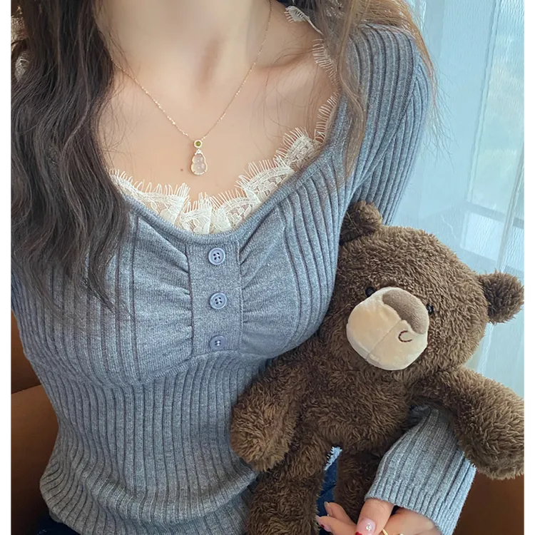 拉夏贝尔常规款女装针织毛衣水洗V领冬季女装打底衫短款毛针织衫