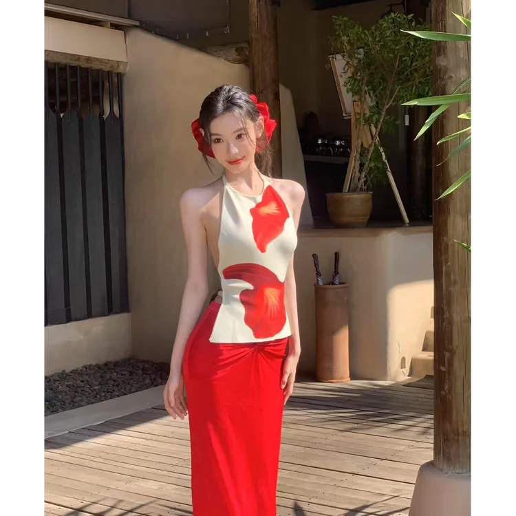 【许我耀眼】2025春季新款新中式挂脖吊带背心肚兜上衣半身裙长裙子