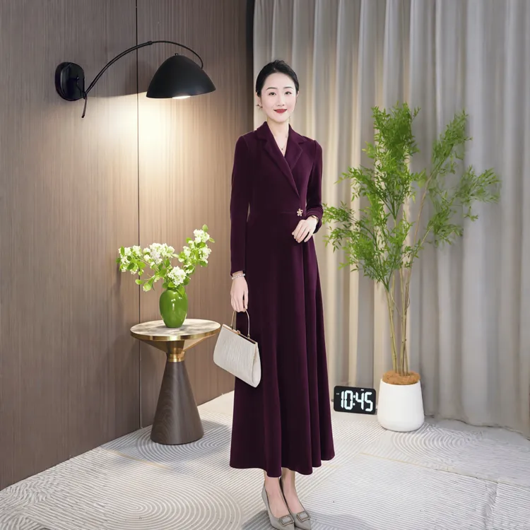2025秋冬新款紫色西装领雪尼尔绒收腰显瘦连衣裙