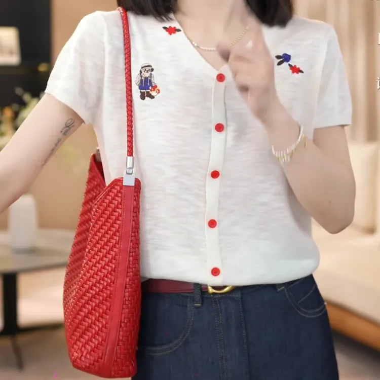 【临风夏日】夏季新款冰丝肤感极简风刺绣显瘦短袖针织上衣
